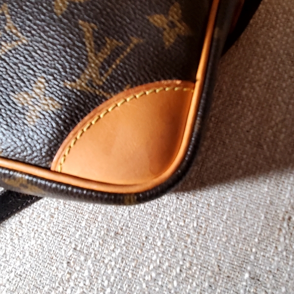 Louis Vuitton Monogram Danube - Picture 5 of 16